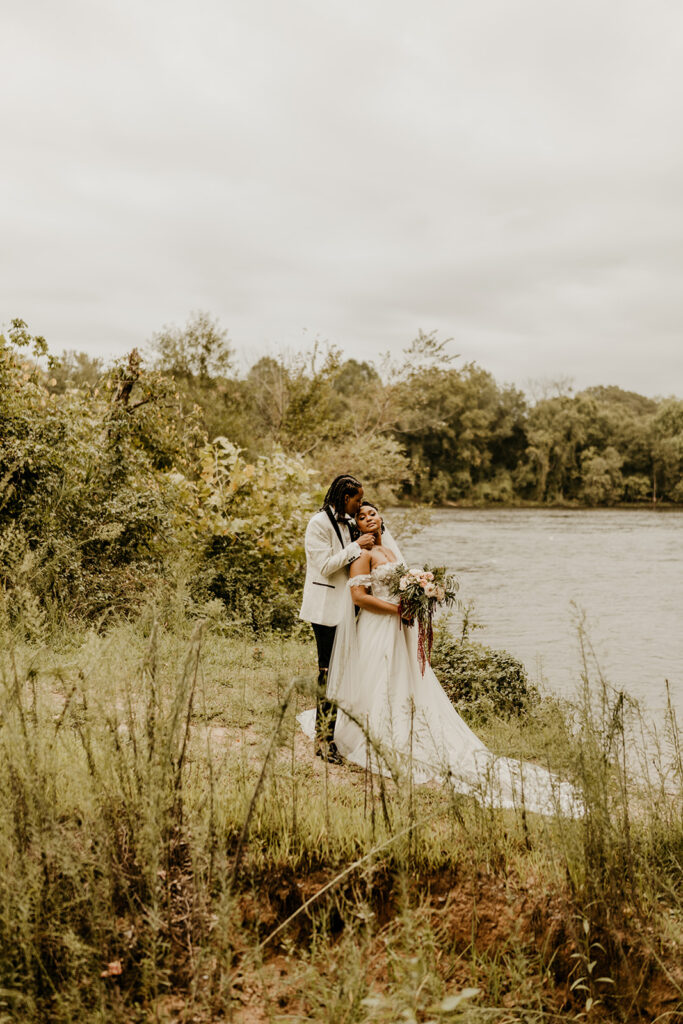 Bride and Groom Portraits- Fall themed Rock Hill SC wedding at Brakefield at Riverwalk- photos by Chantelle Jordan Photography