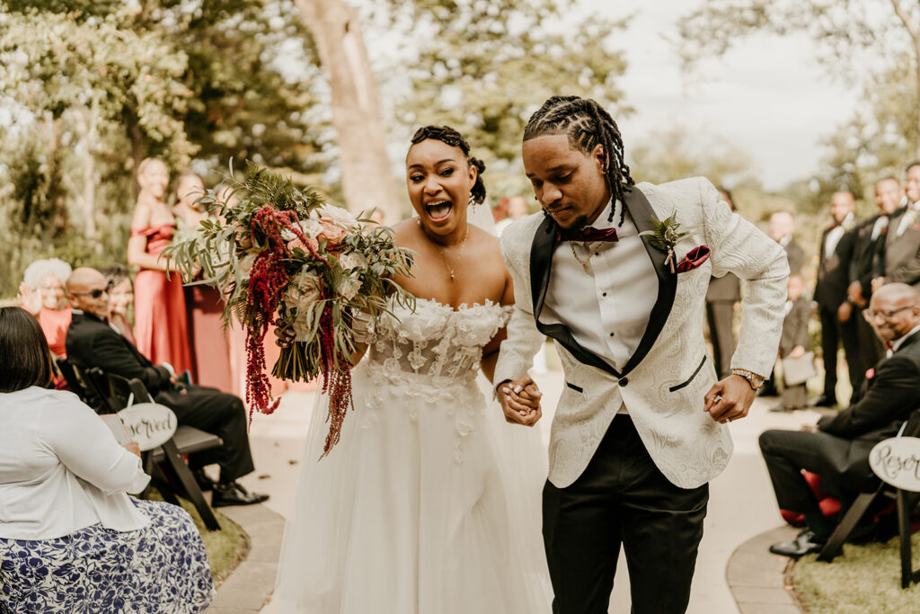 Bride and Groom Portraits- Fall themed Rock Hill SC wedding at Brakefield at Riverwalk- photos by Chantelle Jordan Photography