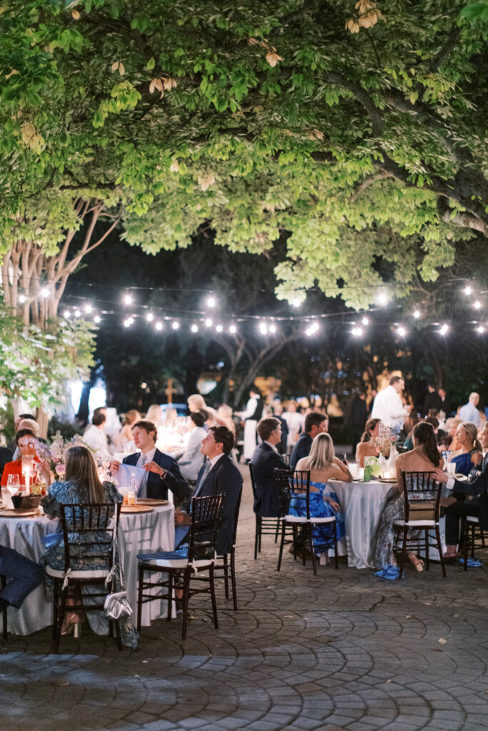 Wedding at The Morehead Inn in Charlotte NC classic style luxury wedding.