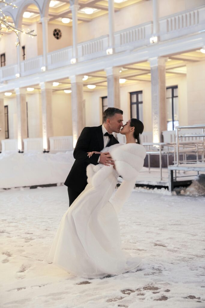 winter weather wedding plan- bride and groom portrait