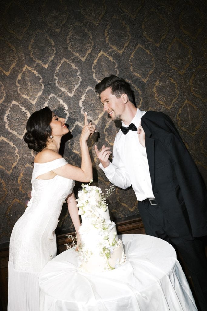 Morgan Long Photography_Bride and Groom_Cake Cutting Portrait